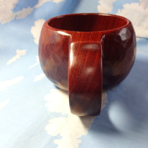 【美品】良岳氏作 木製コーヒーカップ けやき・花梨（2脚セット） 美品】良岳氏作 木製コーヒーカップ けやき・花梨（2脚セット