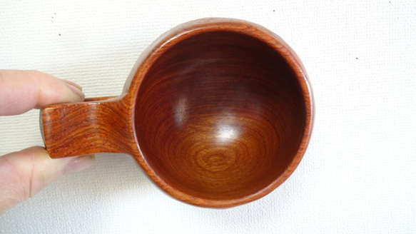 　花梨の一木彫りコーヒーカップ 8枚目の画像