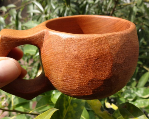 梨（ケンポナシ）の木の一木彫りコーヒーカップ マット仕上げ
