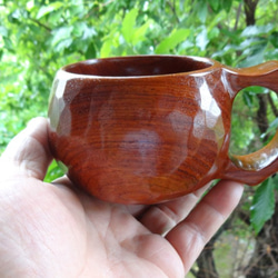 　花梨の一木彫りコーヒーカップ 2枚目の画像