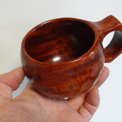 　花梨の一木彫りコーヒーカップ 9枚目の画像