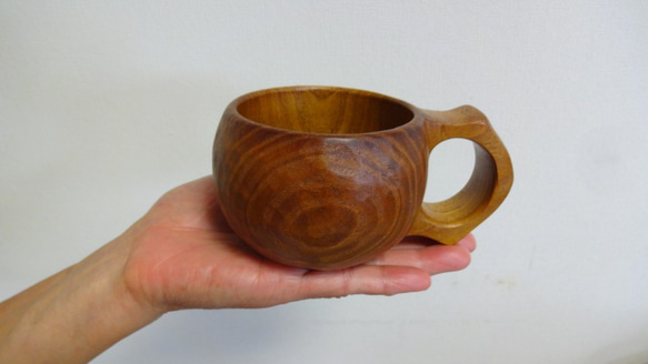 　桑の一木彫りコーヒーカップ　 2枚目の画像