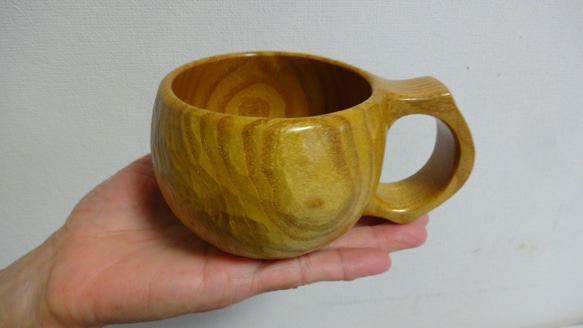桑の一木彫りコーヒーカップ　 2枚目の画像