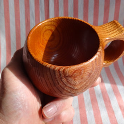 　目の詰まった本ケヤキの一木彫りコーヒーカップ 9枚目の画像