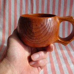 　目の詰まった本ケヤキの一木彫りコーヒーカップ 10枚目の画像