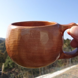 桜の木の一木彫りコーヒーカップ 4枚目の画像