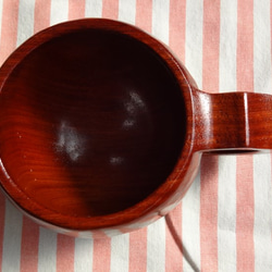 ヘイル様受注作品　赤茶っぽい花梨の一木彫りコーヒーカップ 2枚目の画像