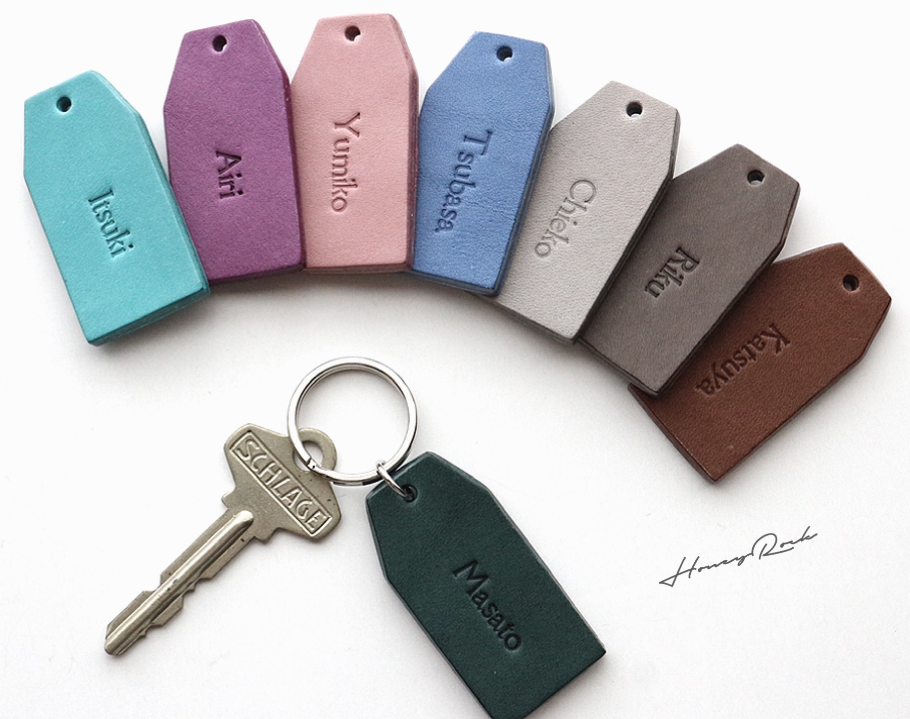 SALE ✯ 本革 タグ キーホルダー オルテガ