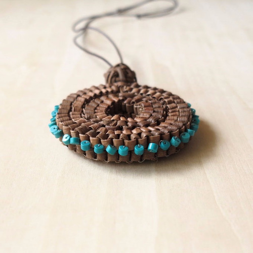 やまぶどう様確認ページ❗️インディアンジュエリー、ターコイズペンダント 送料無料】山葡萄ペンダント☆ターコイズビーズ☆インディアン