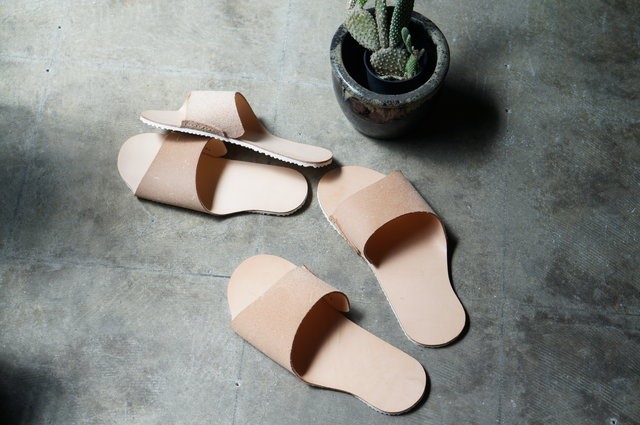 room shoes 姫路タンニンレザー使用《Mサイズ》