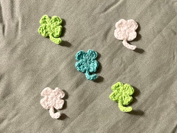 刺繍糸　かぎ針編み　四つ葉のクローバーモチーフ 1枚目の画像