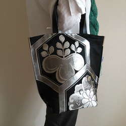 12日までの出品❤帯リメイクハンドバック❤お姫様❤ショルダー紐&底板つき❤ 帯をリメイクお洒落バックの作り方/帯バックHow to make a