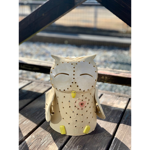 フクロウのランプ(志度焼　石原宝作) フクロウのランプ(志度焼 石原宝作)