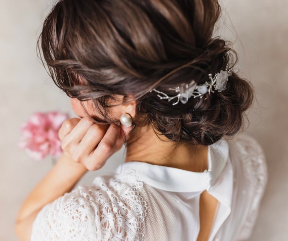 很受歡迎！水晶銀色頭飾 婚紗照 海外發貨 新娘配件 婚禮配件 新娘頭髮 第2張的照片