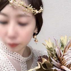 真鍮フラワー水晶ピアスブライダル海外発送可　ブライダルアクセサリー　ウェディングアクセサリー　結婚式 4枚目の画像