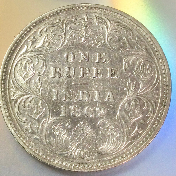英領インド1ルピービクトリア銀貨コインリング18号現品即納 5枚目の画像