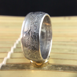 戒指由日本老银币制成(纯银80％)２２号尺寸 第2張的照片