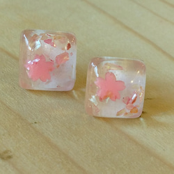 和菓子の様な桜モチーフピアス 3枚目の画像