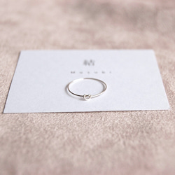 SV925 銀の糸を結んだ指輪　ピンキーリングにぴったりなノットリング。 4枚目の画像
