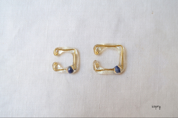 -  square ear cuff  -  （gold ×ラピスラズリ　ラウンド　角）no.1514 2枚目の画像