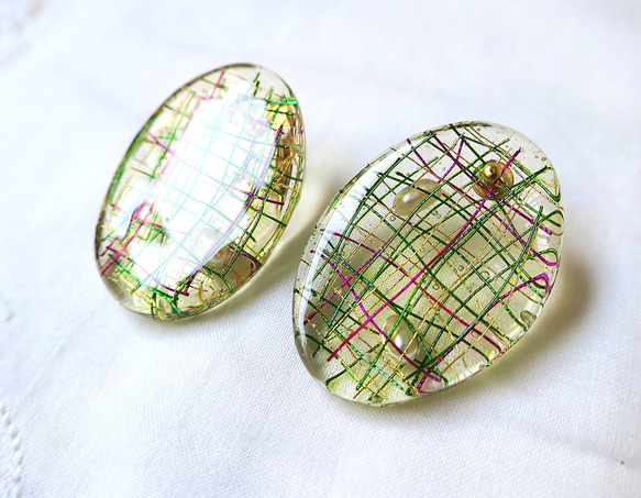 -  oval × a check  -    ピアス　(グリーン×ゴールド×パープル) no.964 2枚目の画像