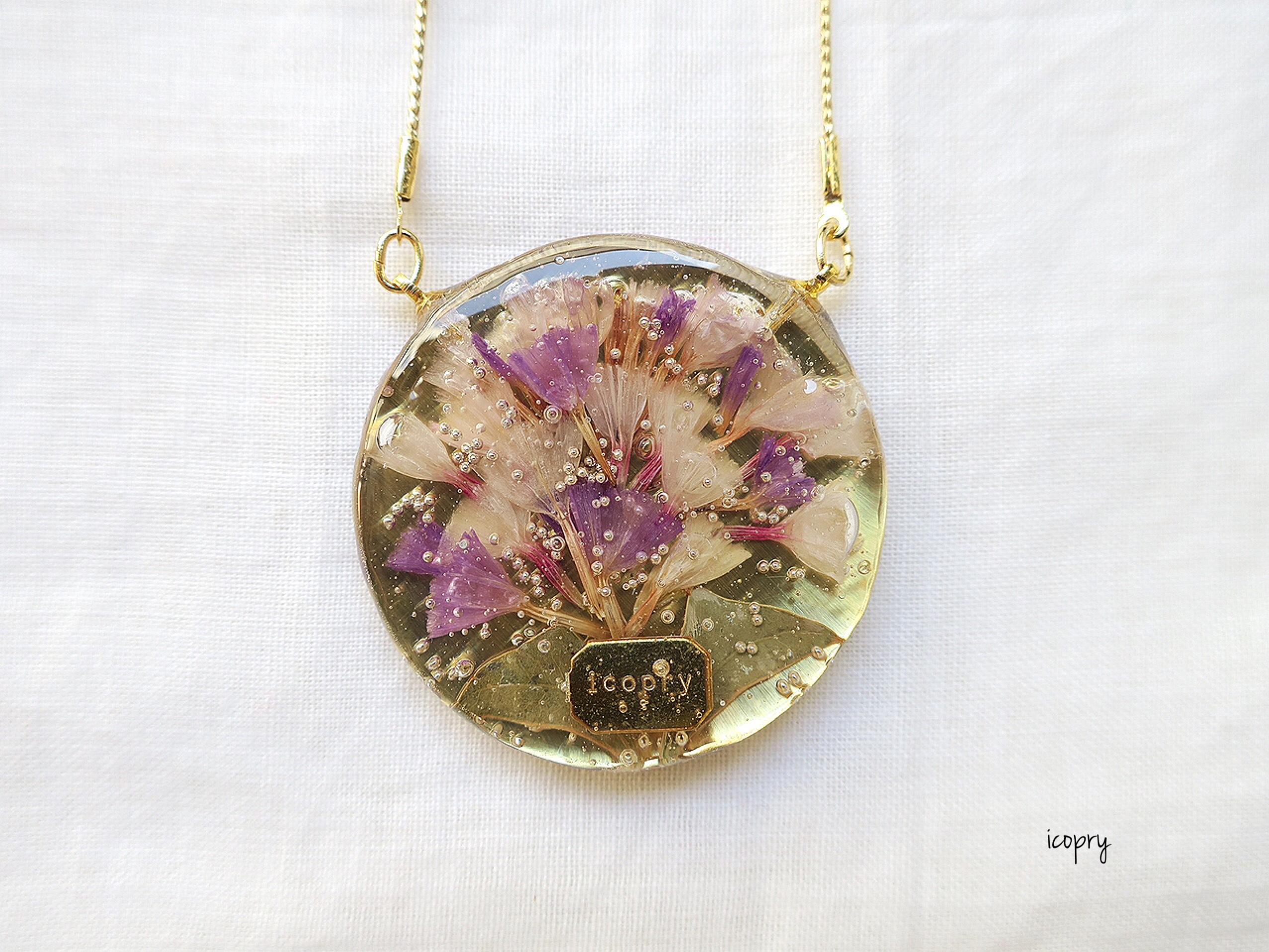 -  circle -  botanicalネックレス（スターチス×三角葉×ゴールド) no.1029 4,200円