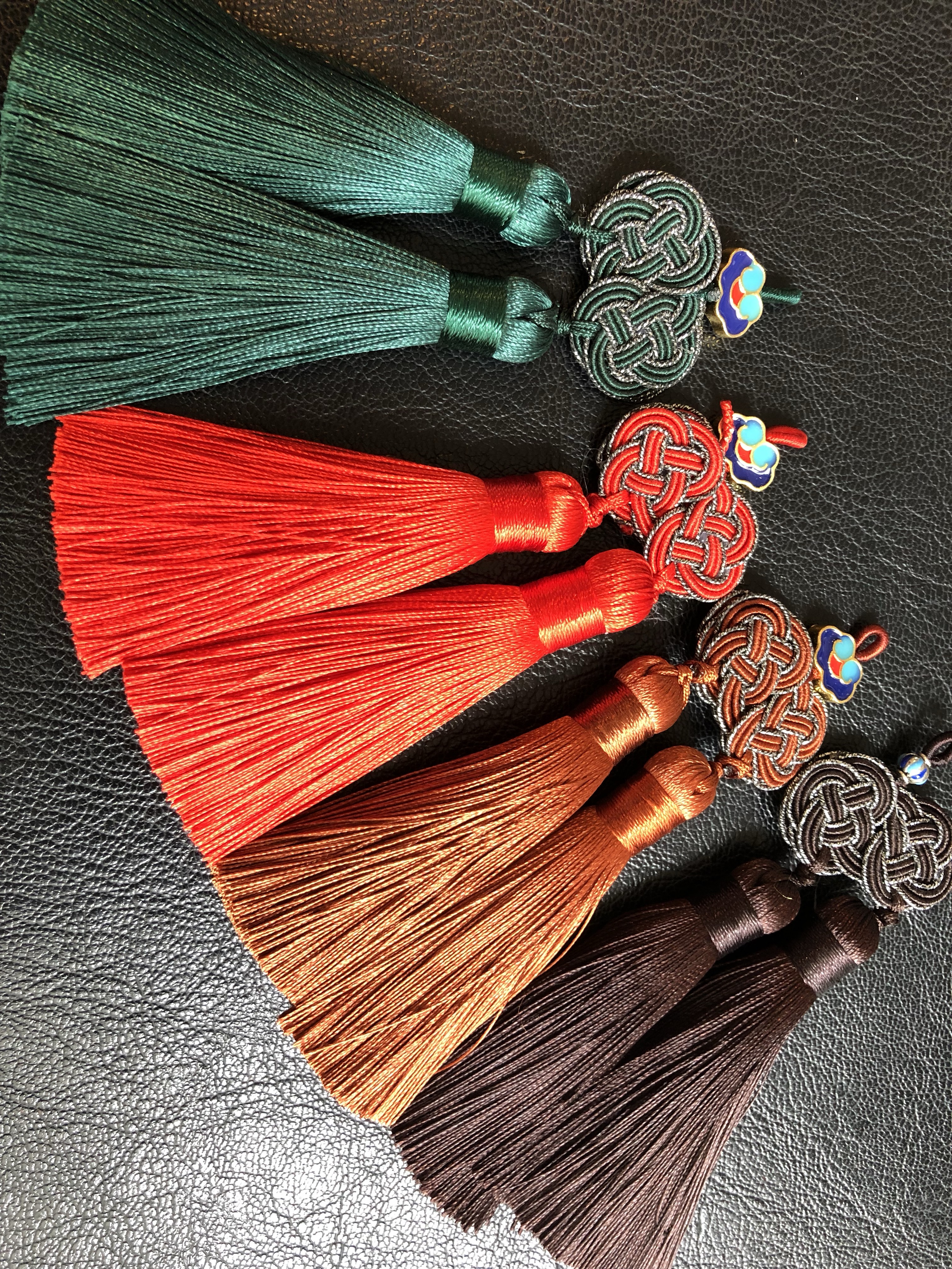 高級ダブルタッセルフリンジ つまみ細工卒業式ヘッドドレス髪飾りバックアクセサリー