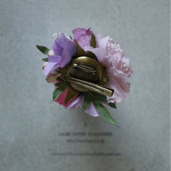 小さめコサージュ　薄紫のカーネーションミニバラ　ハンドメイド 4枚目の画像