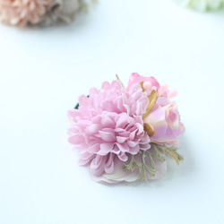 ピンクのヘアゴム　マム　ミニローズ　紫陽花　ヘアアクセサリー 3枚目の画像