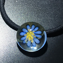 青いお花のヘアゴム 1枚目の画像