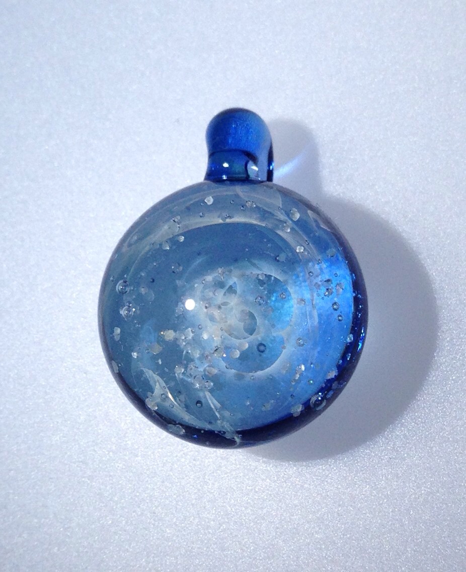 蓄光 ！宇宙な硝子のペンダントTOP　Ｅ