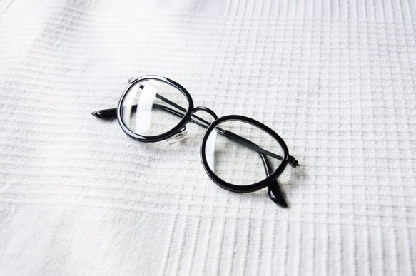 ボストン型 黒縁メガネ 3枚目の画像