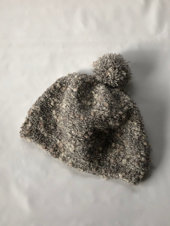 手編みニット帽☆綿雪ふわりボンボン 4枚目の画像
