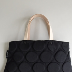 皮革手柄圓點圖案手提包（淺棕色手柄/黑色手柄） 第3張的照片