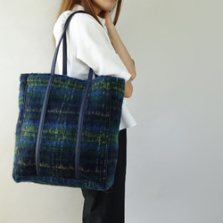 シャギーチェック起毛ウールトートバック＜ネイビー系＞ トートバッグ
