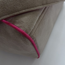 絨面革觸感配色 2way 手提包 &lt;煙粉色 x 灰色&gt; 第9張的照片
