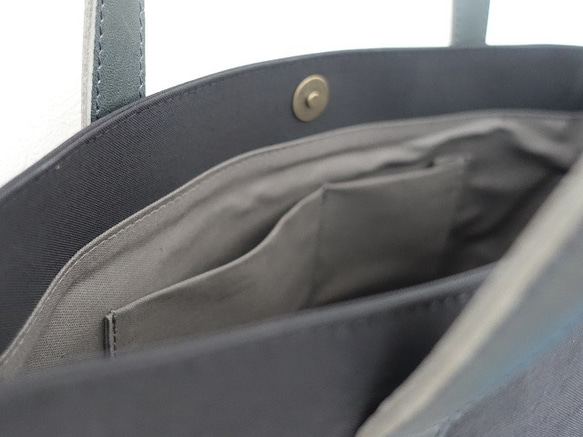 【免費送貨】皮革×扎克手提包&lt;黑色×復古海軍&gt; 第3張的照片