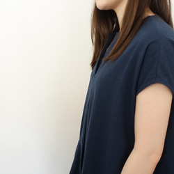 Half Linen Slit Neck寬鬆連身裙&lt;Navy&gt; 第3張的照片