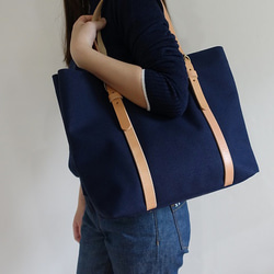 皮革提帶2way托特包＜海軍藍＞ 第6張的照片