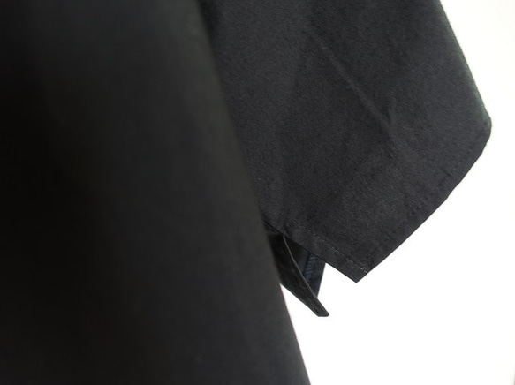 背褶邊半袖上衣&lt;黑色&gt; 第4張的照片