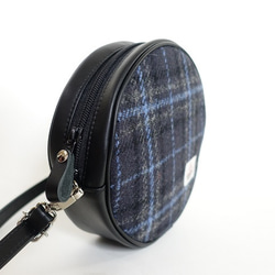 ナナ　羊毛フェルト生地のショルダーバッグ フェルト、羊毛 バッグ・カバン の人気通販｜Creema(クリーマ