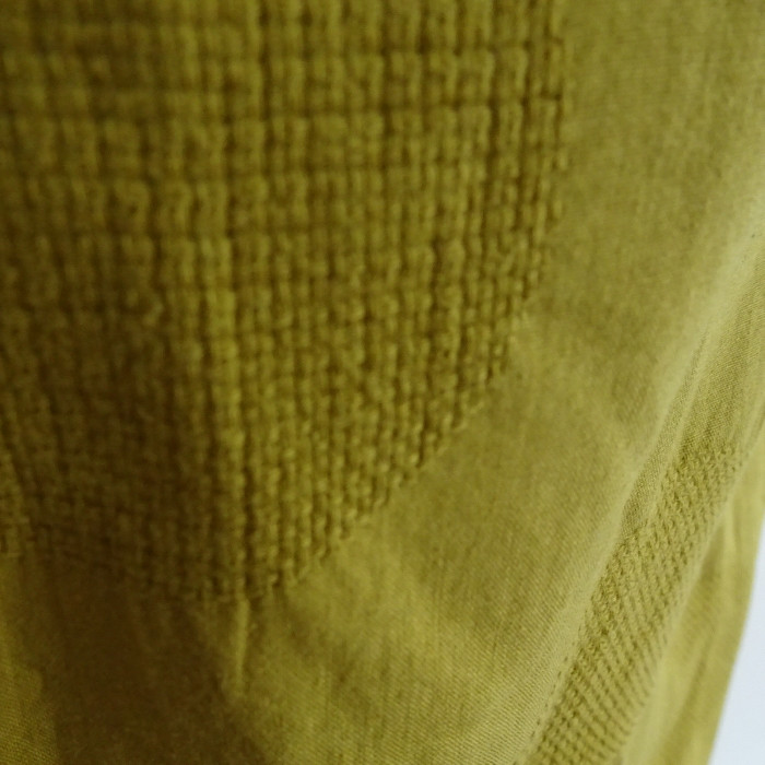 ジャガード6ｃｍドットVネックプルオーバー＜マスタードイエロー＞｜詳細画像