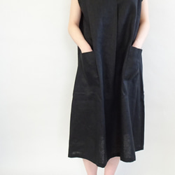 亞麻開衩領寬鬆連衣裙&lt;黑色&gt; 第2張的照片