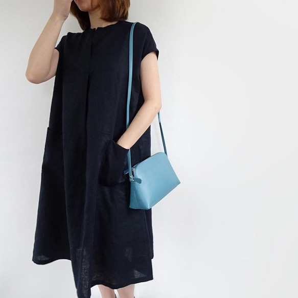 亞麻開衩寬鬆連衣裙&lt;深藍&gt; 第2張的照片