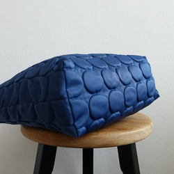 皮革手把小圓點手提包<B/L> 第8張的照片