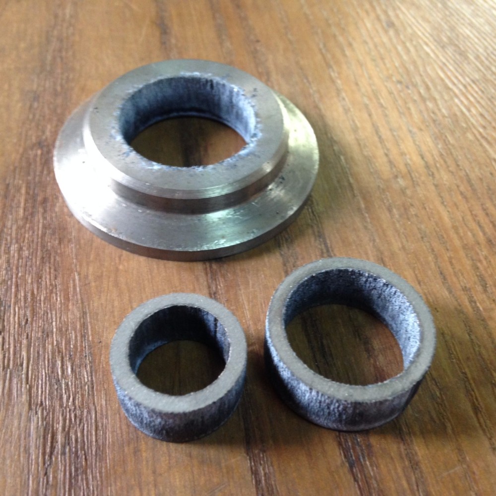 【金属アレルギー対応】ニオブの美しい陽極酸化発色を活かした結婚指輪