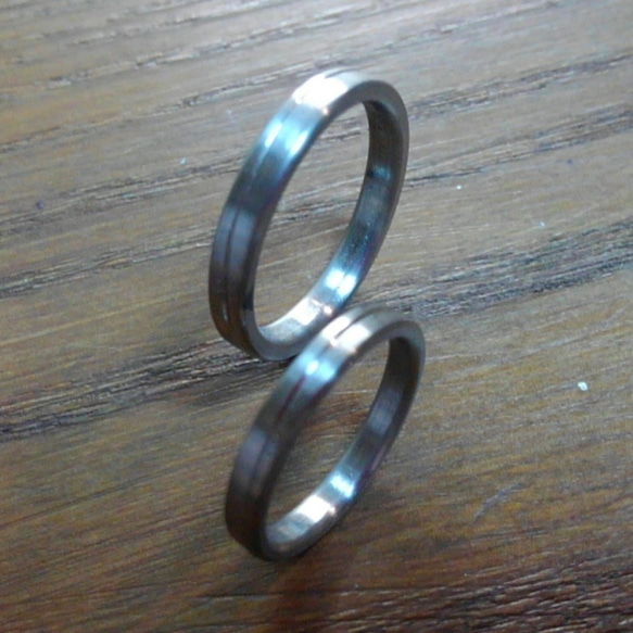 【金属アレルギーフリー】ジルコニウムの陽極酸化を美しいデザインに・ジルコニウムの結婚指輪 4枚目の画像