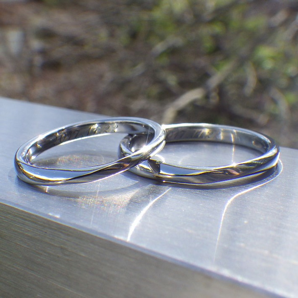 【金属アレルギーにならない結婚指輪】絶妙フィッティングのオーダーメイド・ハフニウムの結婚指輪 2枚目の画像