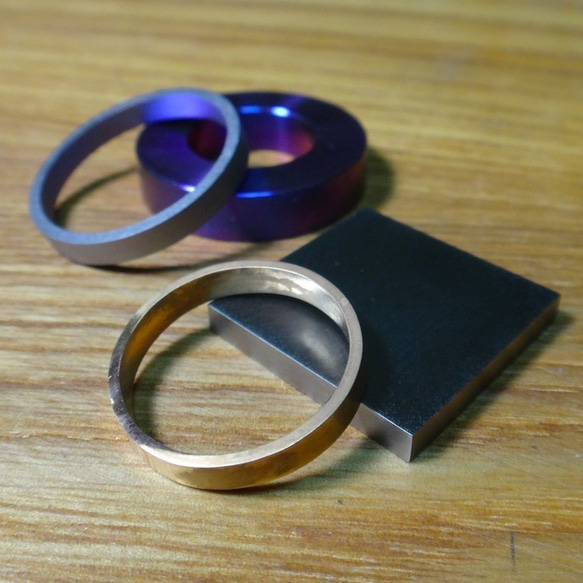 ハフニウム×ピンクゴールド、タンタル×ジルコニウムの結婚指輪 3枚目の画像
