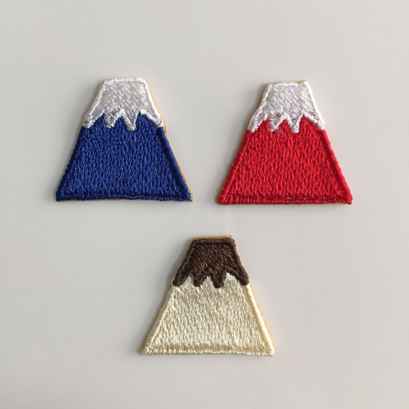 刺繍画　「赤富士」 imgrc0088647181.jpg